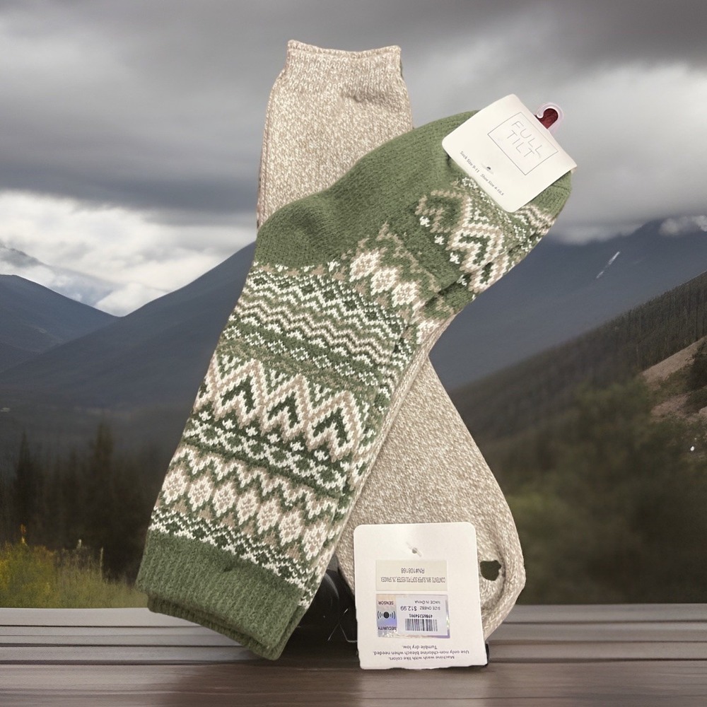 NEW Lot Of 2 - 2 Pkg Full Tilt Women's Ski Fair Isle Sock White/Green/ Gray Gift